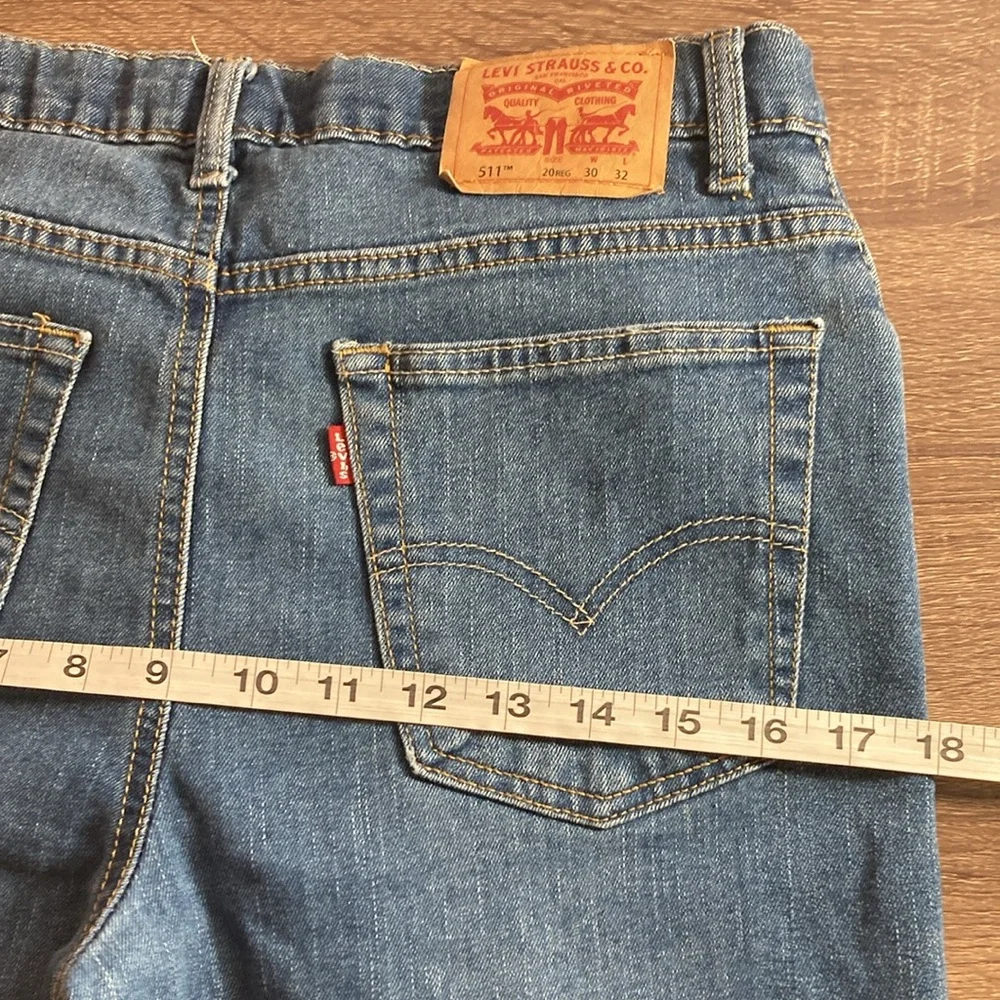 Pre Owned Women’s Levi's 511 Performance Slim 30x32
